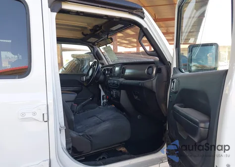 2020 Jeep Wrangler Unlimited Sport S 4X4 z USA, uszkodzony, nr VIN 1C4HJXDNXLW279733